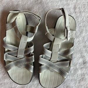Jambu Grey Sandals - size 6